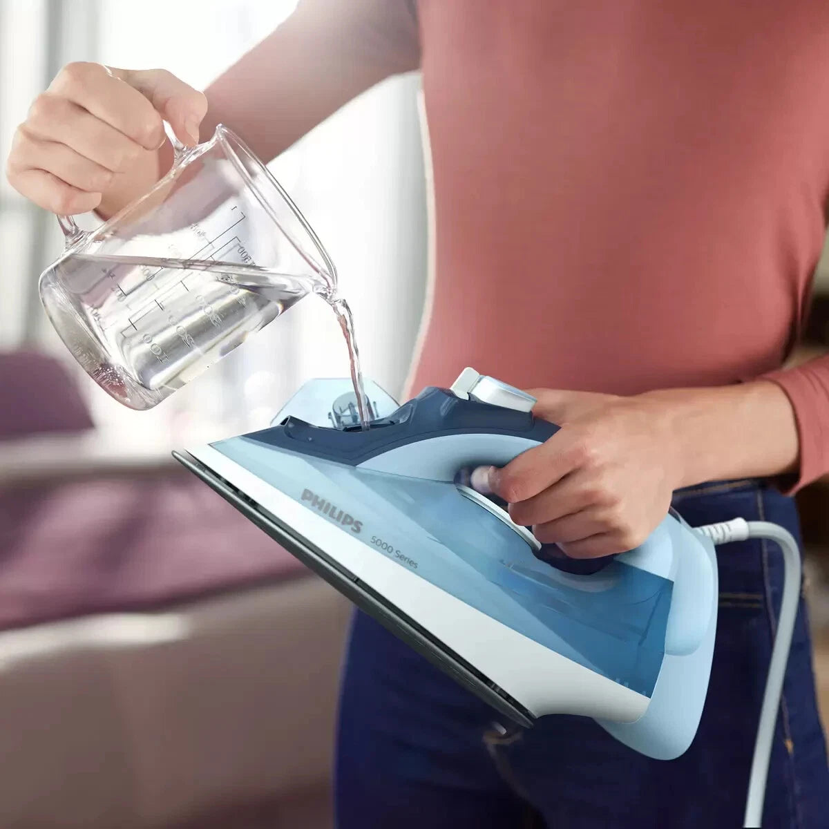 Philips SteamGlide Plus 5000 DST5020/26 Series Corded Steam Iron 2400W